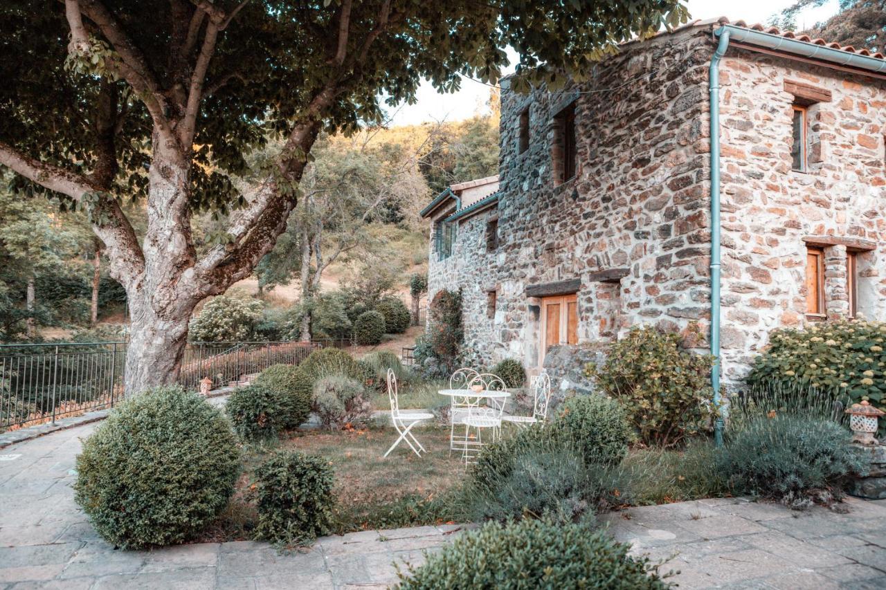 Maison D'Hotes Le Hameau De La Mure Saint-Laurent-du-Pape Exteriör bild
