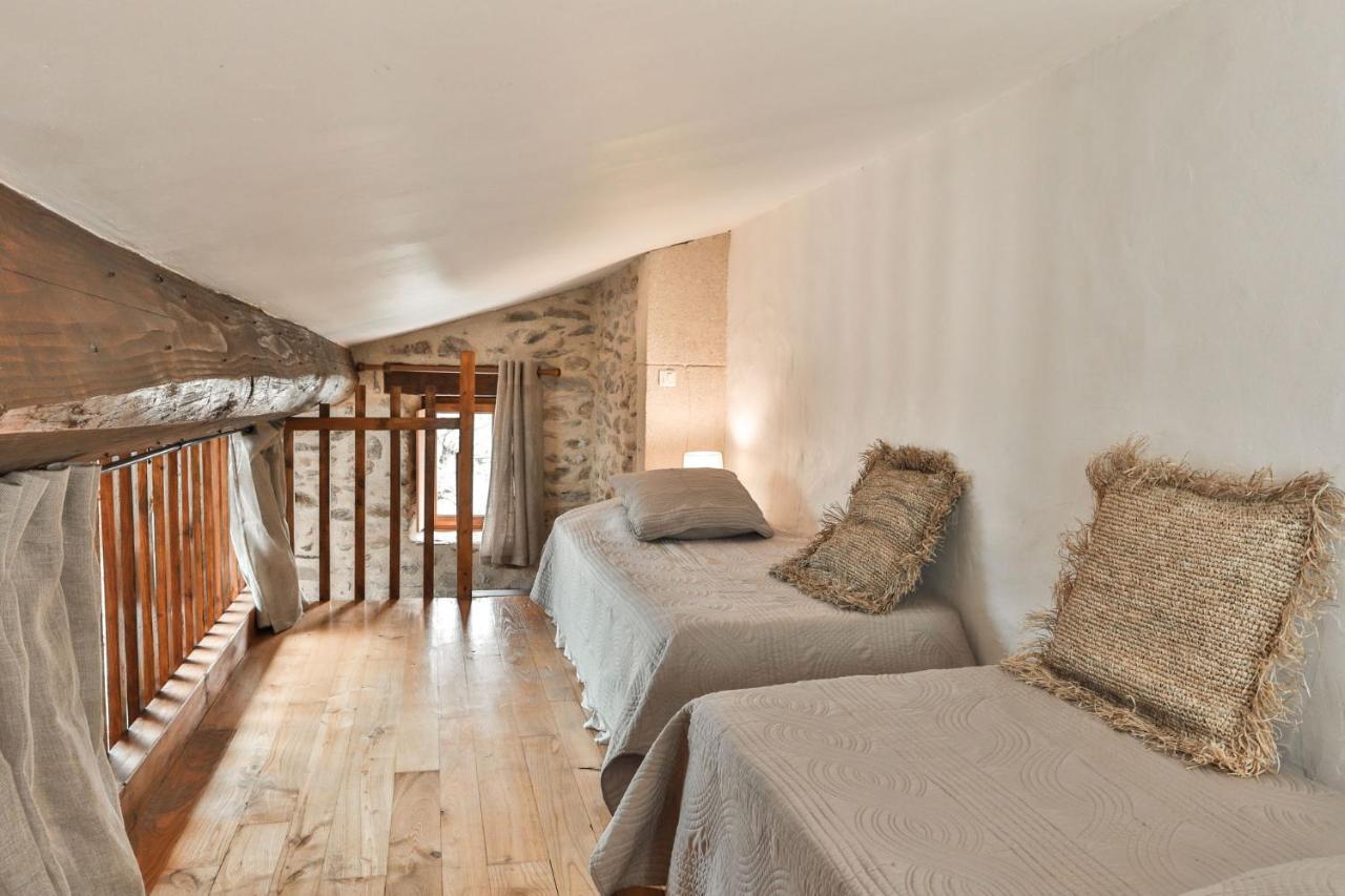 Maison D'Hotes Le Hameau De La Mure Saint-Laurent-du-Pape Exteriör bild