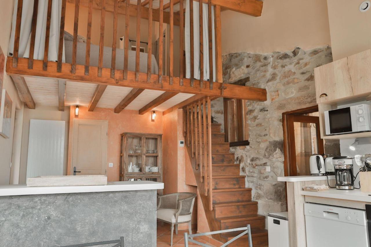 Maison D'Hotes Le Hameau De La Mure Saint-Laurent-du-Pape Exteriör bild
